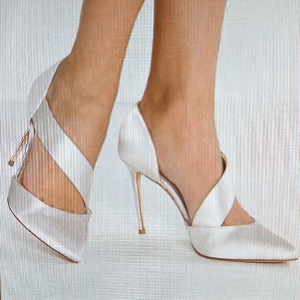 Vince Camuto IM-OYA, size 8.5, Ivory